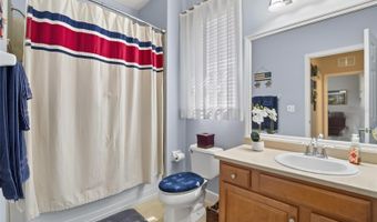 342 BLUEWATER FALLS Ct, Apollo Beach, FL 33572