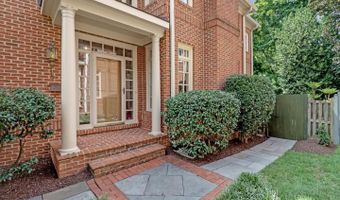 4831 26TH St N, Arlington, VA 22207