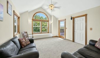 185 Almond St, Ashland, OR 97520