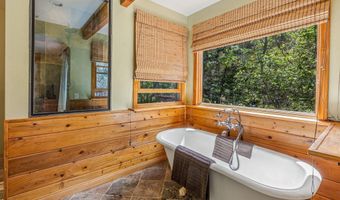 1590 Dorothea Ave, Fallbrook, CA 92028