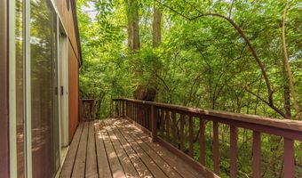 1877 Arlington Blvd, Ann Arbor, MI 48104