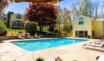 36 Whiting Farm Rd, Branford, CT 06405