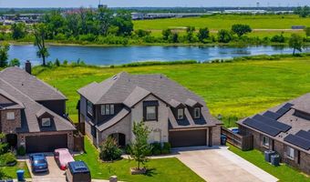 105 Cimmaron Ct, Alvarado, TX 76009