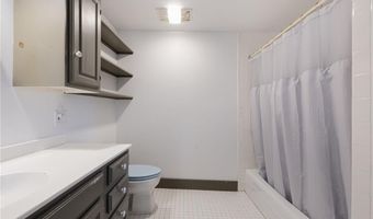 73 Thames St 1, Newport, RI 02840