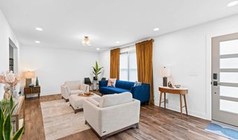 9817 FERNWOOD Rd, Bethesda, MD 20817