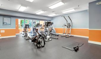 3307 WYNDHAM Cir 2157, Alexandria, VA 22302