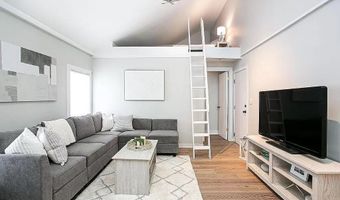 14 Brinley St, Newport, RI 02840