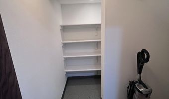 1539 Royal Rd, Aberdeen, SD 57401