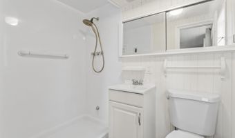 608 Berkeley Ave, Beachwood, NJ 08722