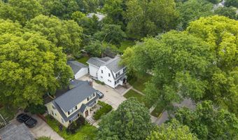 2327 Donald St, Ames, IA 50014