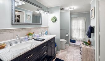 8 Mary Ct, Barnegat, NJ 08005