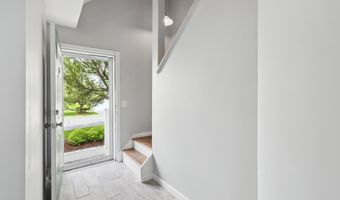 14 South St 20, Danbury, CT 06810