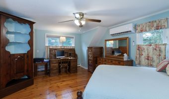 3 Clover Rd, Clinton, CT 06413