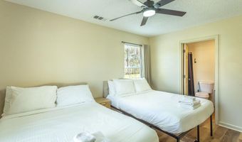 76 Ave H, Apalachicola, FL 32320