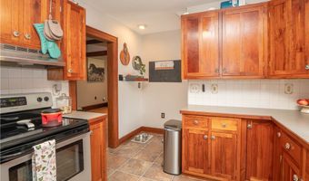 2116 Newton St, Akron, OH 44305