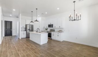 1225 N IRONWOOD Dr, Apache Junction, AZ 85120