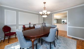 2 Elizabeth Ann Dr, Johnston, RI 02919