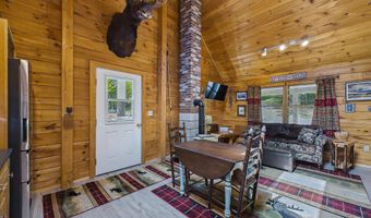 15 N Ridge Rd, Beaver Cove, ME 04441