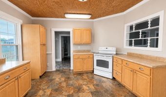 6 DELAWARE Ave, Delmar, DE 19940