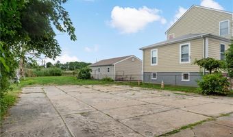 200 Market St, Warren, RI 02885