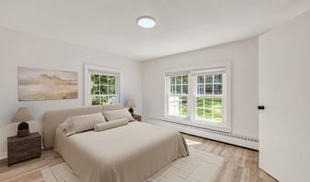49 Old Middle Rd, Brookfield, CT 06804