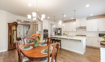 18392 SE MORSE St, Milwaukie, OR 97267