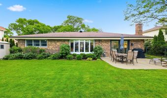 1132 S Fernandez Ave, Arlington Heights, IL 60005