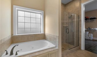 657 BANBURY St, Auburn, AL 36830