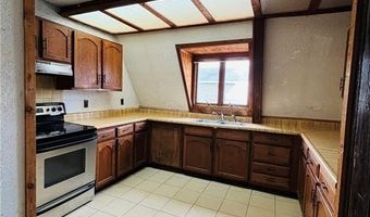 151 E 22nd St, Baxter Springs, KS 66713
