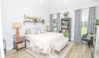 102 Eastwood Dr, Brandon, MS 39042