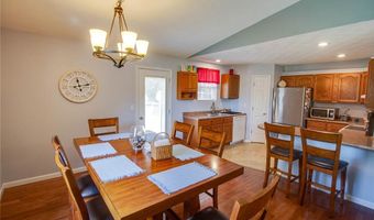 6302 Wenzel Rd, Alton, IL 62002
