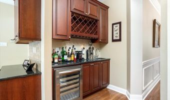 6 Sleepy Hollow Ct, Allentown, NJ 08501