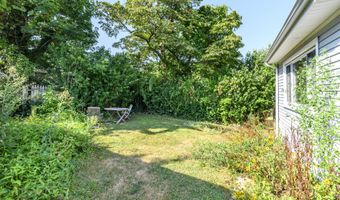 43 Plankton St, Bridgeport, CT 06606