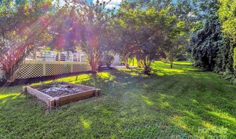 5 Fairway Dr, Arden, NC 28704