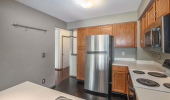 3088 Village Cir, Ann Arbor, MI 48108
