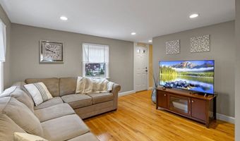 33 Jordan St, Beverly, MA 01915