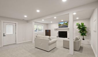 7324 AUBURN St, Annandale, VA 22003