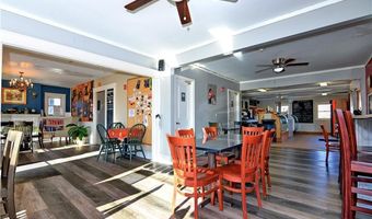 72 E Main Rd, Middletown, RI 02842