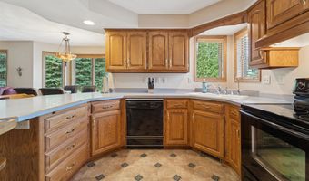 330 W FLORIDA Ave, Appleton, WI 54911