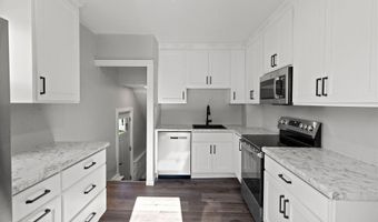 1119 N RICHMOND St, Appleton, WI 54911