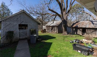 32547 Valley Dr, Albemarle, NC 28001