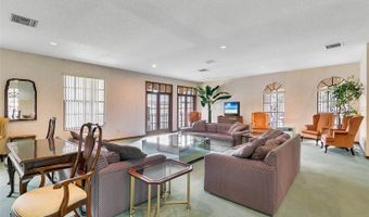 1055 KENSINGTON PARK Dr 205, Altamonte Springs, FL 32714