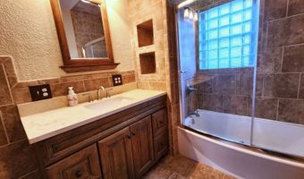 303 N Bluff Ave, Anthony, KS 67003