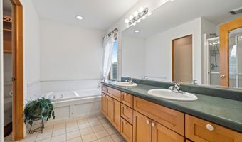 1006 NE 24th Ct, Ankeny, IA 50021