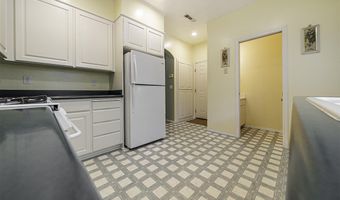 906 Mary Jane Ave, Ashland, OR 97520
