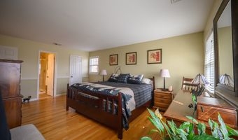 3 Old Dodgingtown Rd, Bethel, CT 06801