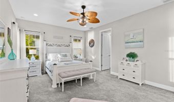 5822 SILVER SUN Dr, Apollo Beach, FL 33572