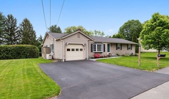 30 Marion Ave, Auburn, MA 01501