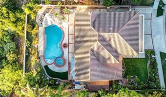 5215 E Rolling Hills Dr, Anaheim, CA 92807