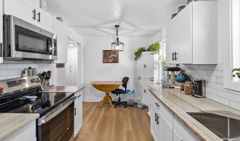 2681 D St, Springfield, OR 97477